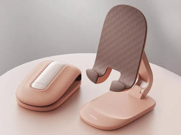Desk Darling: Mini Adjustable Stand for Your Phone Paradise
